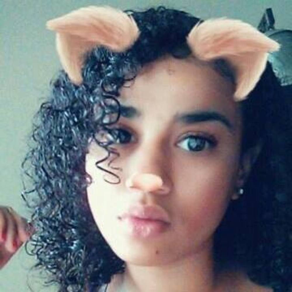 Meet your Posher, Kiana